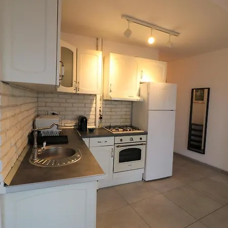 Apartment Serenity Heights Apartment: A Panoramic Haven Near Old Town - Free Minibar Bucharest