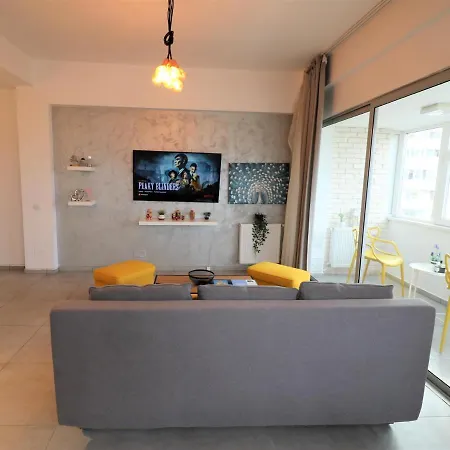 Apartment Serenity Heights Apartment: A Panoramic Haven Near Old Town - Free Minibar