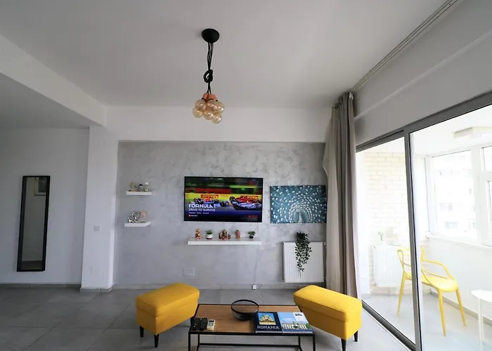 Appartement Serenity Heights Apartment: A Panoramic Haven Near Old Town - Free Minibar *