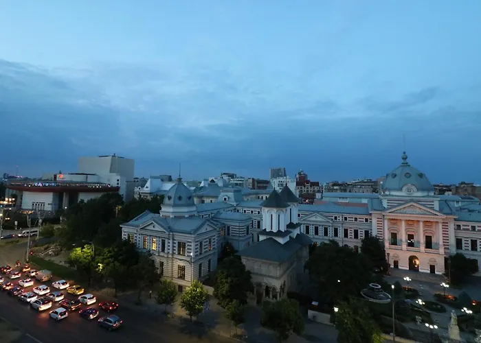 Serenity Heights Apartment: A Panoramic Haven Near Old Town - Free Minibar Apartman