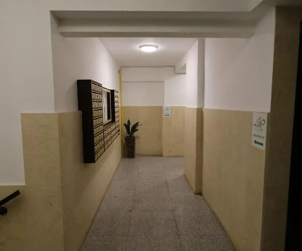 Appartement Serenity Heights Apartment: A Panoramic Haven Near Old Town - Free Minibar *