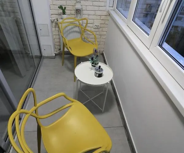 Apartman Serenity Heights Apartment: A Panoramic Haven Near Old Town - Free Minibar *